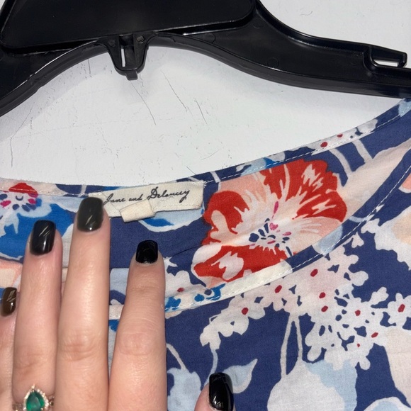 Jane & Delancey Cotton Floral Bell Sleeve Top Size Small - Picture 3 of 6